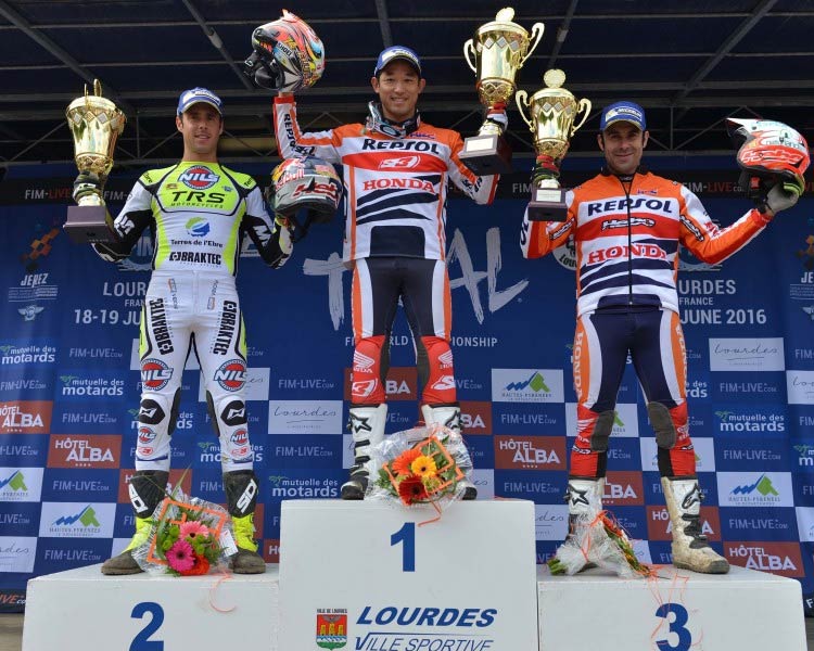 podium fujinami trial francia 2016