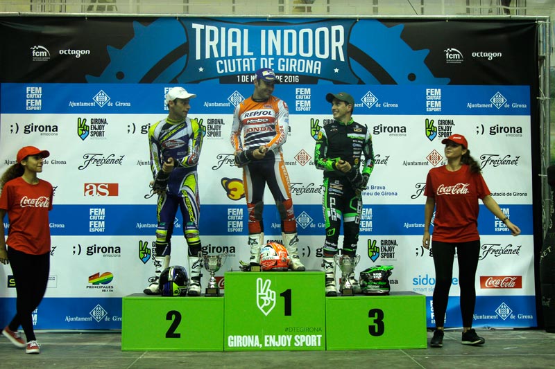 podium trial indoor girona 2016